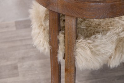 gardena-sheepskin-dining-chair-leg